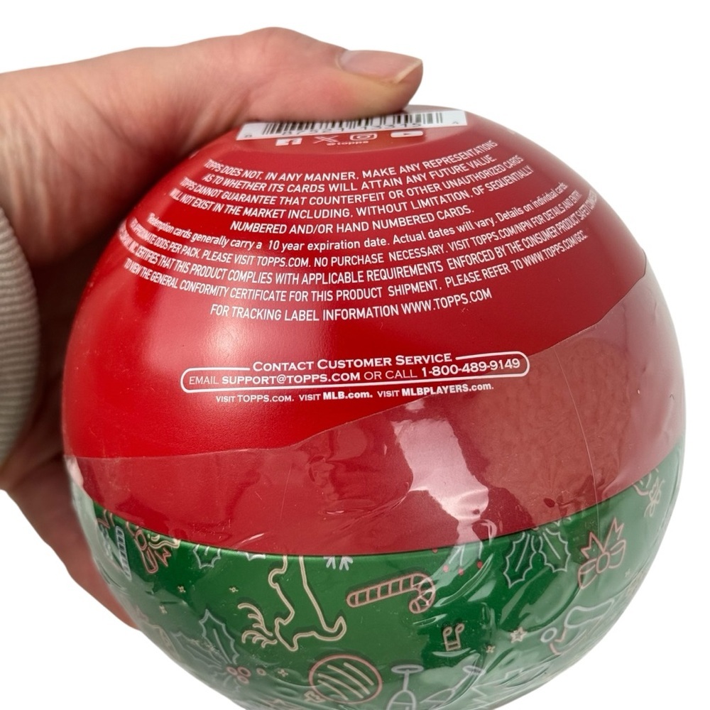 2024 Topps Holiday Tin Ornament MLB Baseball Collector Tin  NEW & SEALED - Picture 5 of 8